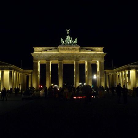 Apartment&Rooms Near Brandenburg Gate Berlin Exterior photo